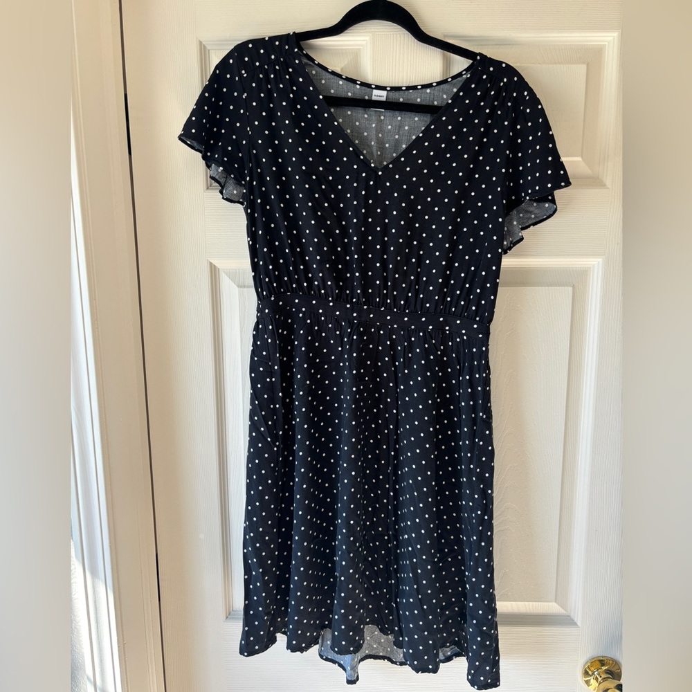 Old Navy black and white polka dot dress size medium